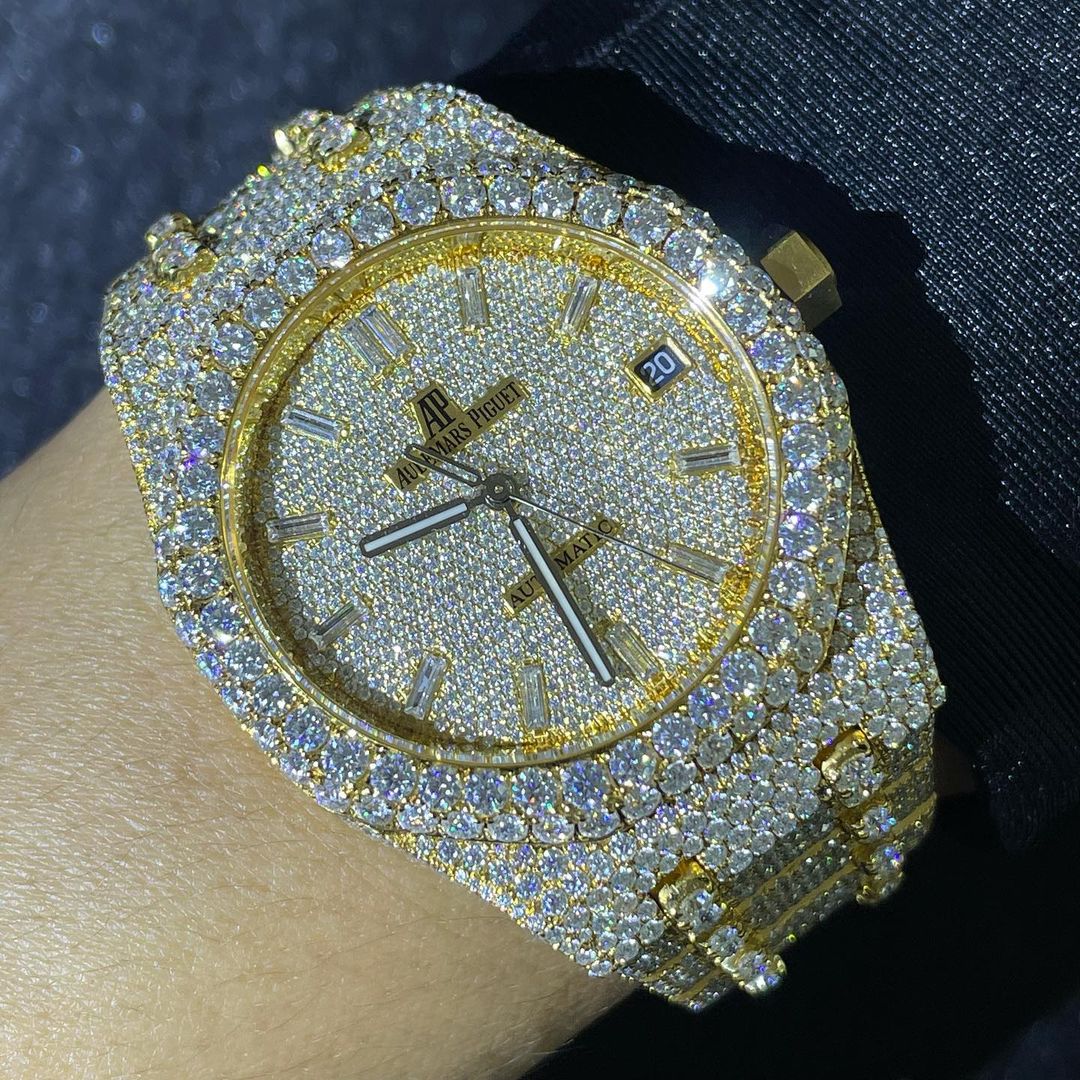 Audemars Piguet Royal Oak VVS Moissanite Diamond Iced Out Watch