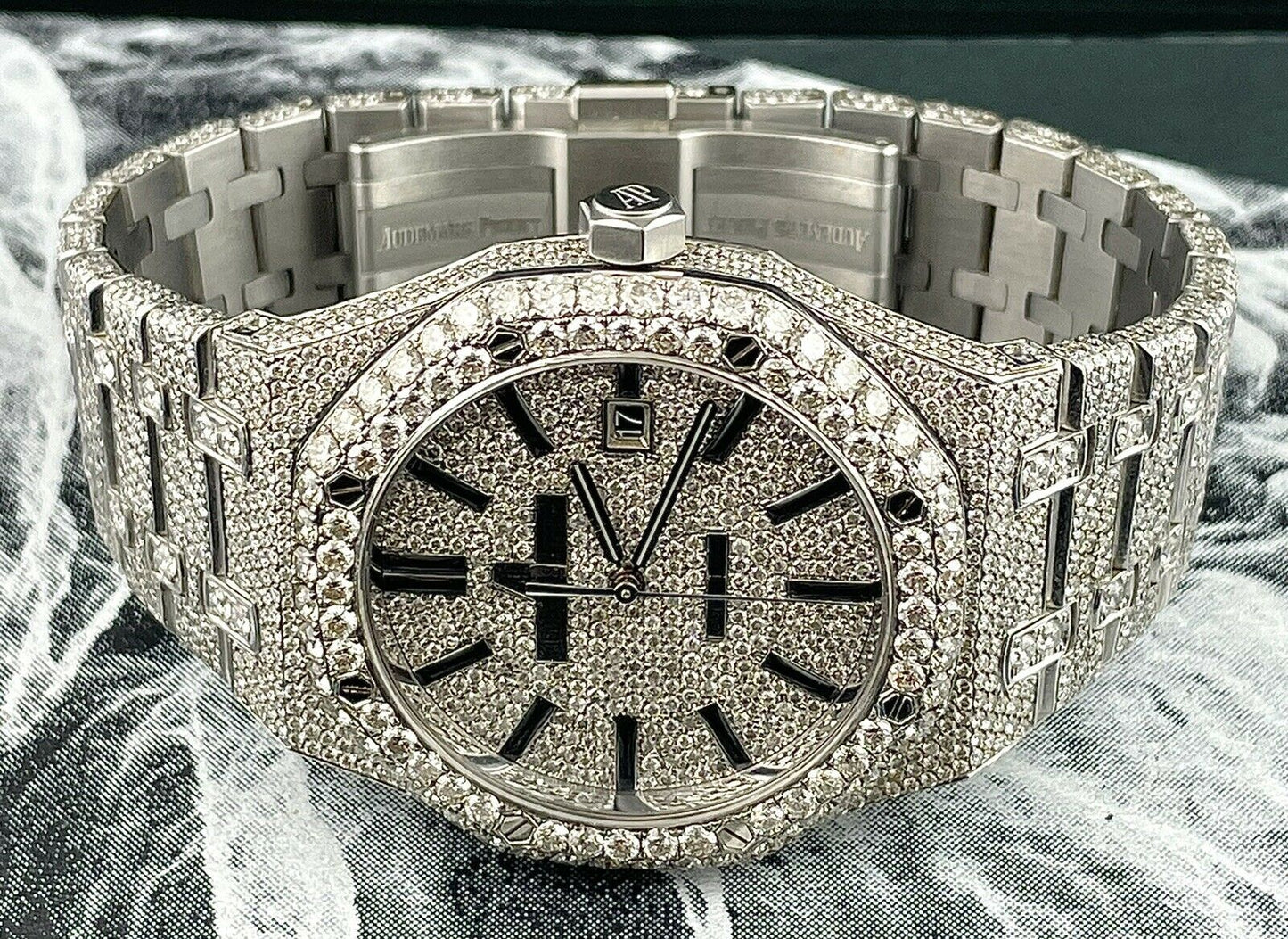 Audemars Piguet Royal Oak VVS Moissanite Diamond Iced Out Watch